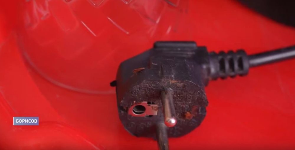 Клопы в номере гостиницы «Березина» в Борисове. Скриншот видео